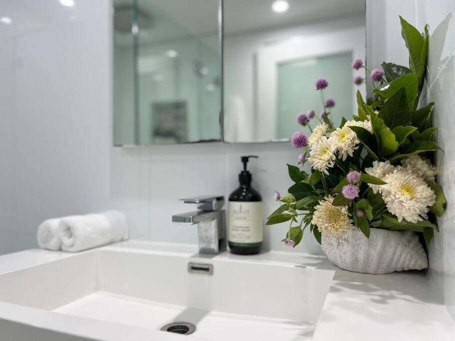 Bondi Beach Waves Beachfront Apartment Sidney Exterior foto